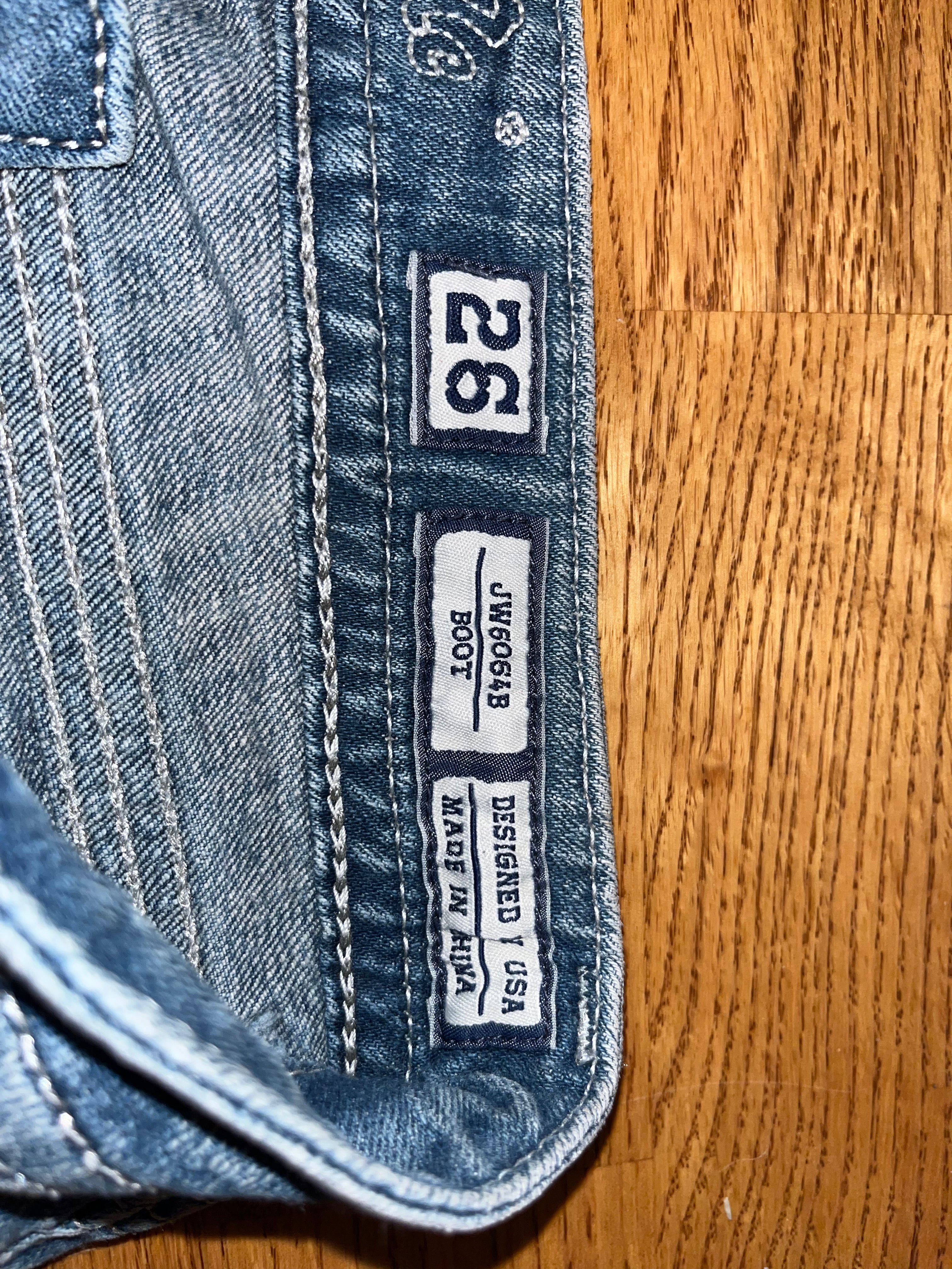 Miss Me Bootcut jeans