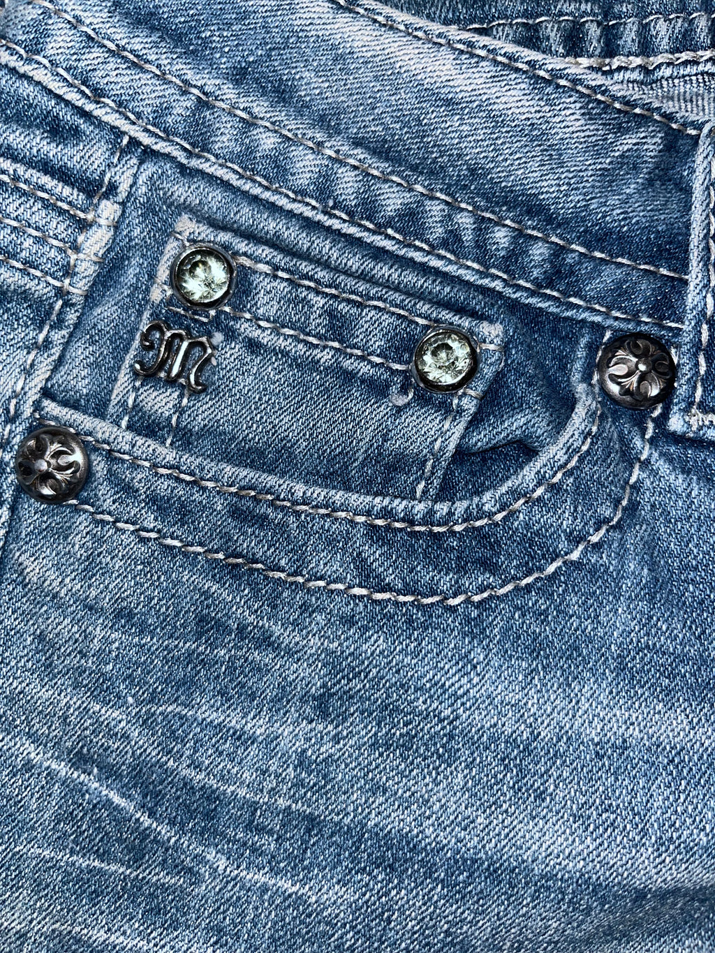 Miss Me Bootcut jeans